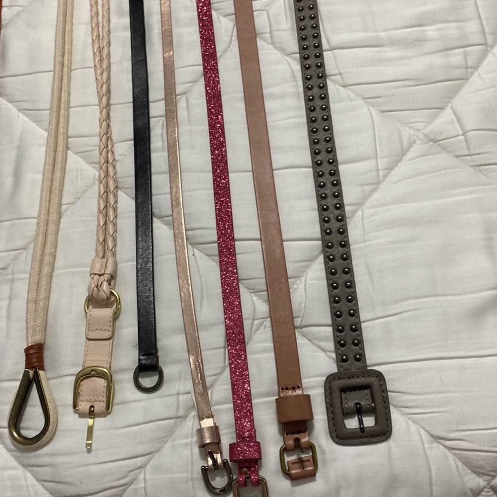 Assorted belts - Picture 3 of 11